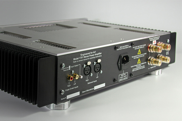 hifi-commercial-power-amplifier.jpg (600×400)